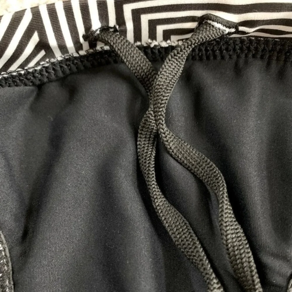 Women’s Swim Bottom SPORTI Black & White Chevron Drawstring Swim Bikini Bottom